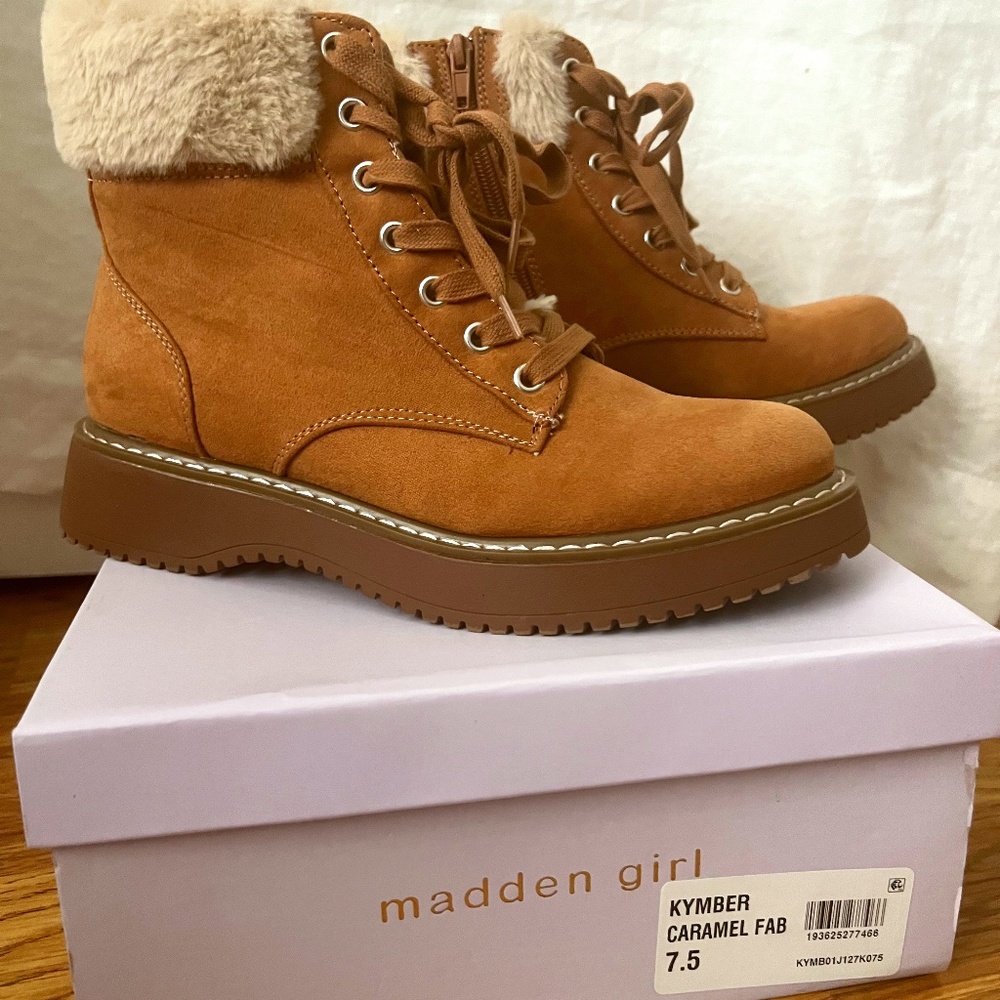 Madden girl suede Kymber caramel booties
